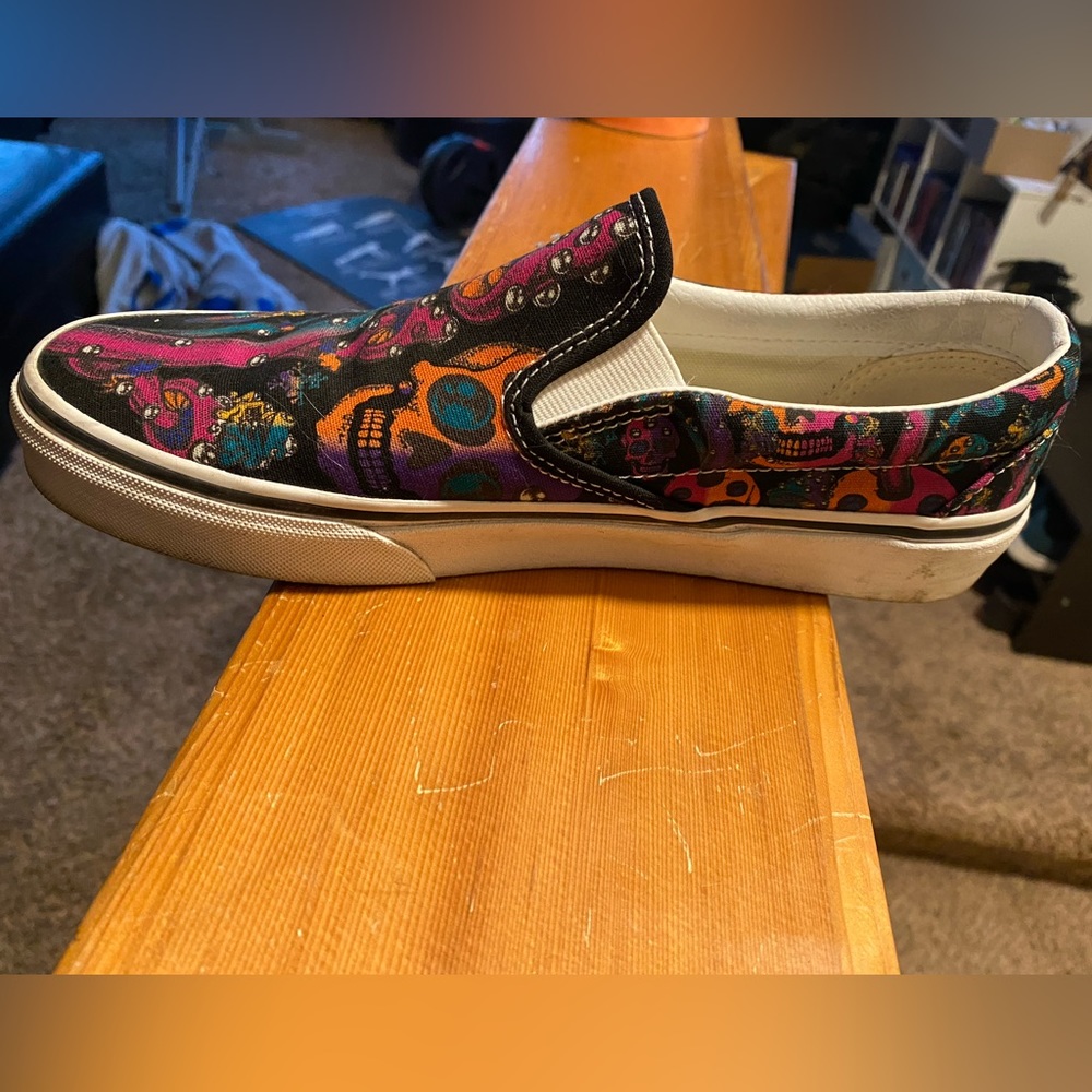 Vans- Trippy Size 9